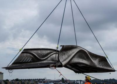 اولین پل فلزی چاپ سه بعدی دنیا در آمستردام هلند افتتاح شد