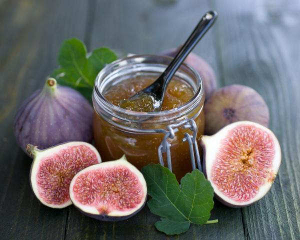 طرز تهیه مربای انجیر و انجیر خشک؛ ویتامین ذخیره کنید! طرز تهیه مربای انجیر و انجیر خشک؛ ویتامین ذخیره کنید!